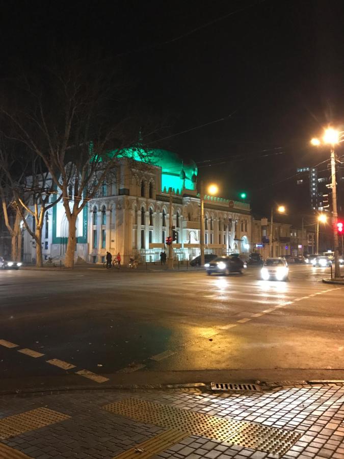 Атмосферная Квартира В Центре Одессы Odesa Exterior photo